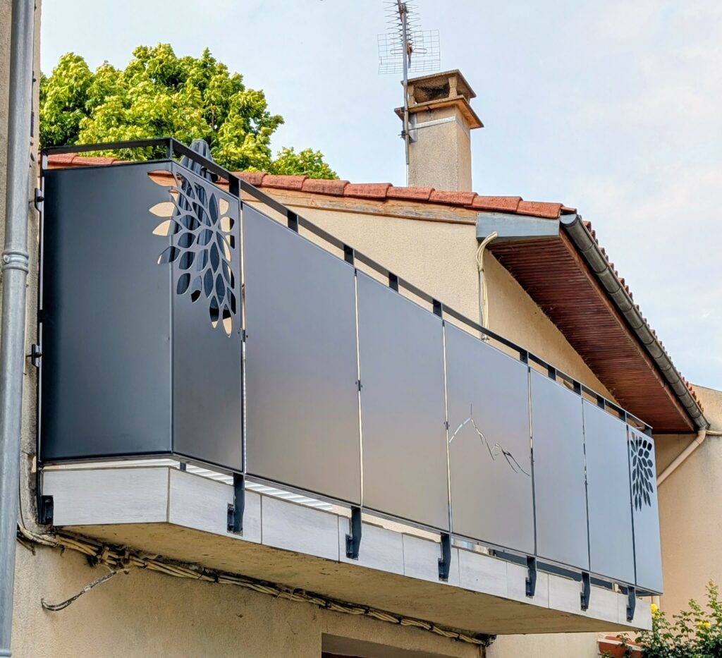 garde corps metallerie motifs taille laser sur mesure clermont ferrand faireonlycreations puy de dome