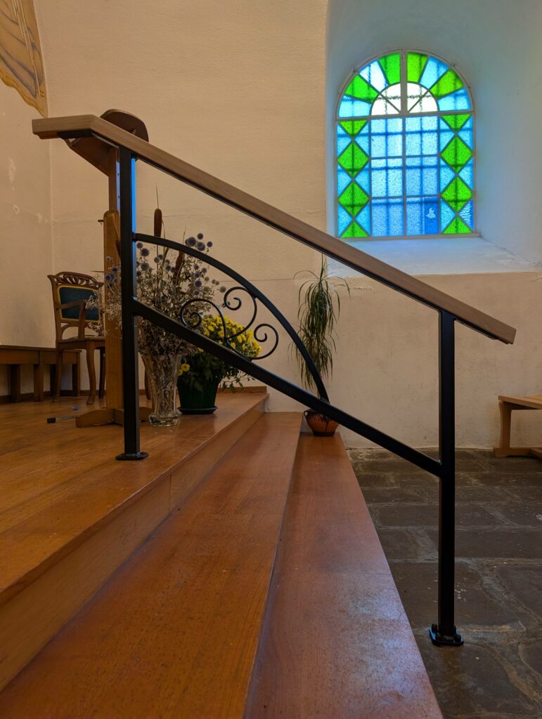 rampe main courante eglise autel metal bois sur mesure ferronnerie metallerie art faireonlycreations clermont ferrand puy de dome